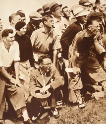 König Edward VIII. und Freunde beobachten Golf bei den Open Championships, St. Andrews, 1930er Jahre